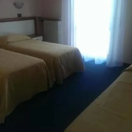 Cortina 2* Garda (Verona)